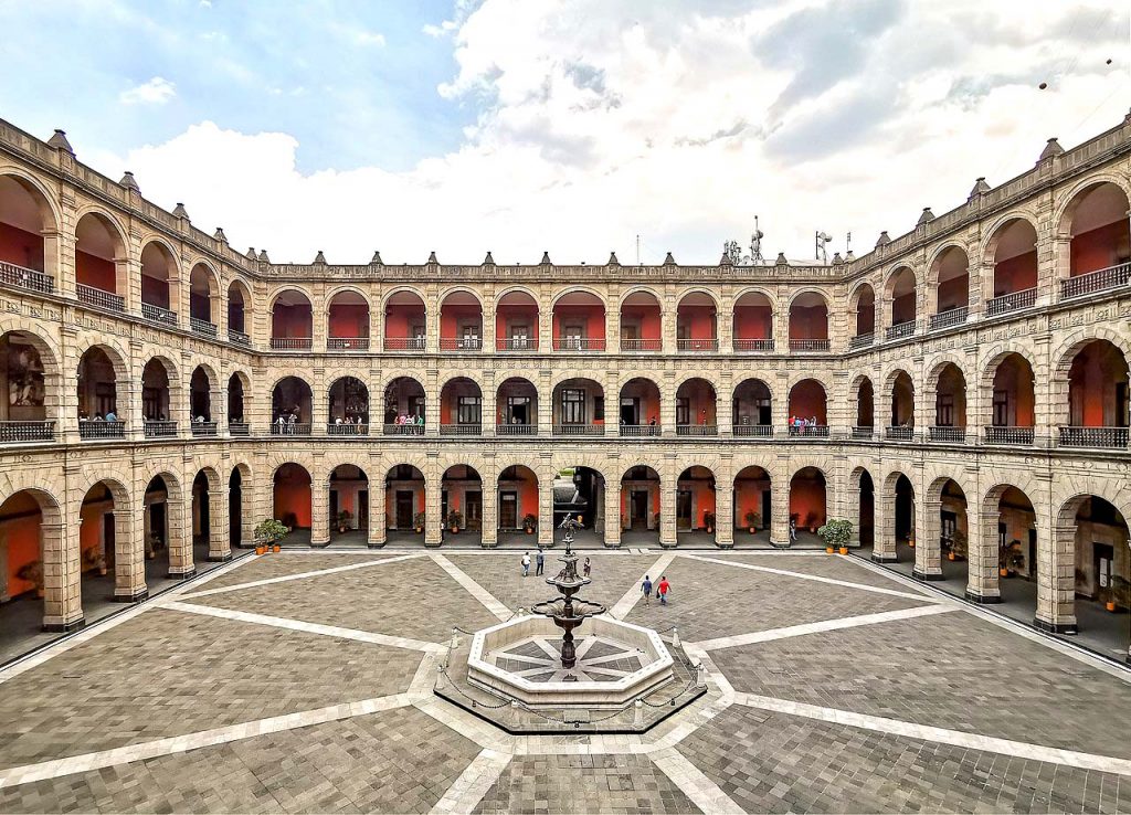 Patio Central del Palacio Nacional