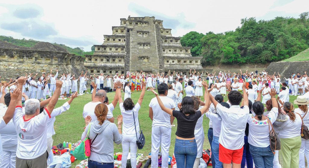 Recibiendo energía en Cumbre Tajín