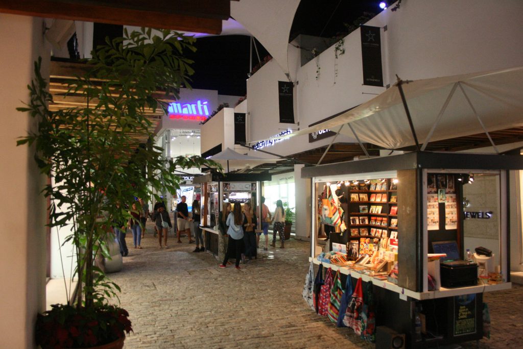 Playa del Carmen de noche