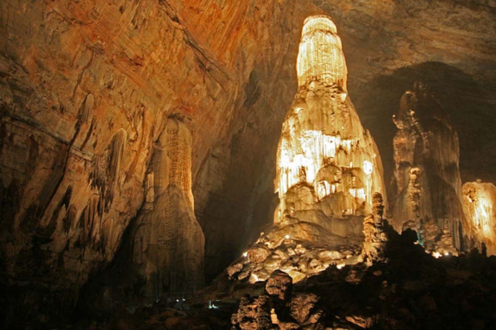 La Botella en las Grutas de Cacahuamilpa