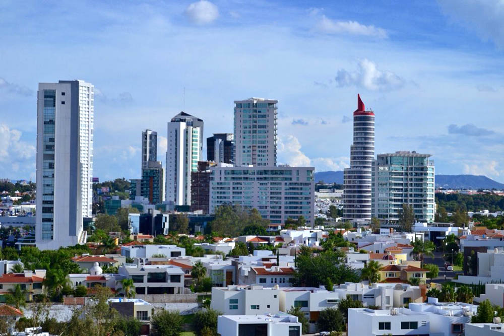 Edificios modernos en Zapopan